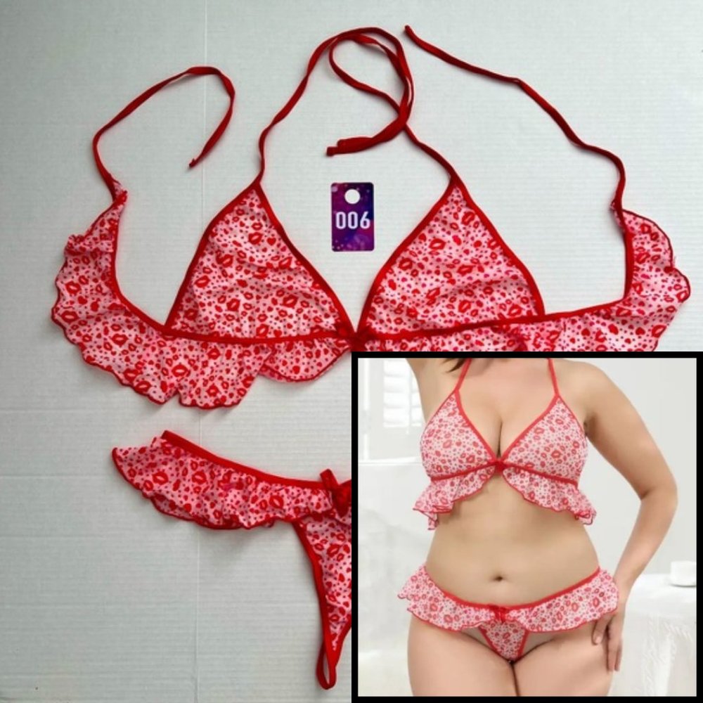 Plus Holiday Lingerie bikini with red lips and hearts NWT